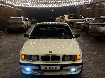 BMW 525 1993 года за 2 000 000 тг. в Алматы – фото 4