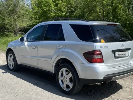 Mercedes-Benz ML 350 2005 года за 7 000 000 тг. в Талгар – фото 4