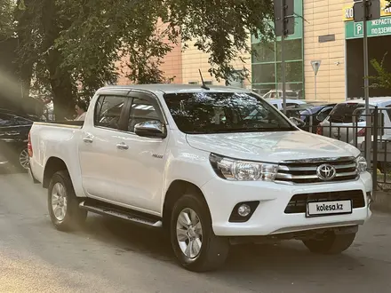 Toyota Hilux 2018 года за 16 500 000 тг. в Алматы – фото 2