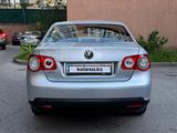 Volkswagen Jetta 2008 года за 4 000 000 тг. в Алматы – фото 4