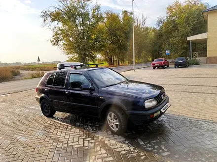 Volkswagen Golf 1993 года за 1 500 000 тг. в Алматы