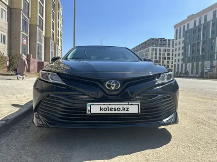 Toyota Camry 2018 года за 10 500 000 тг. в Астана – фото 5