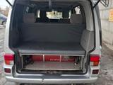 Volkswagen Multivan 2001 годаүшін4 500 000 тг. в Уральск – фото 3