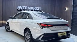 Hyundai Elantra 2025 года за 9 690 000 тг. в Актобе – фото 4