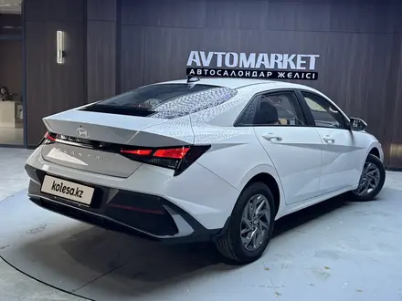 Hyundai Elantra 2025 года за 10 290 000 тг. в Актобе – фото 3