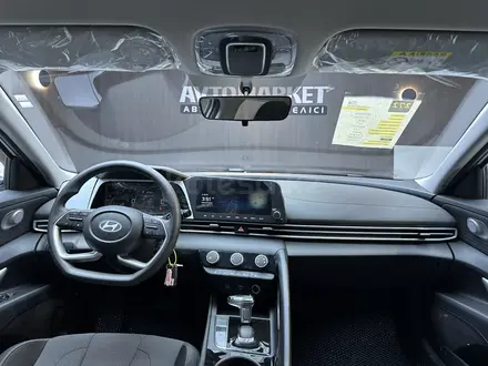 Hyundai Elantra 2025 года за 10 290 000 тг. в Актобе – фото 18