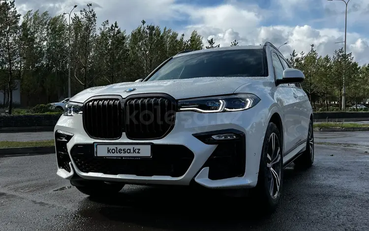 BMW X7 2021 года за 47 000 000 тг. в Астана