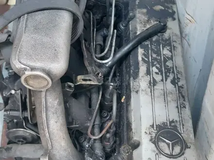 Гбц коленвал ДВИГАТЕЛя MERCEDES OM601 2.3л дизель за 80 000 тг. в Алматы – фото 3