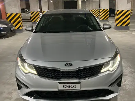 Kia Optima 2019 года за 6 300 000 тг. в Уральск – фото 2