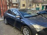 Hyundai Accent 2022 годаүшін6 100 000 тг. в Семей – фото 3