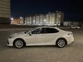 Toyota Camry 2021 годаfor19 000 000 тг. в Актау – фото 2