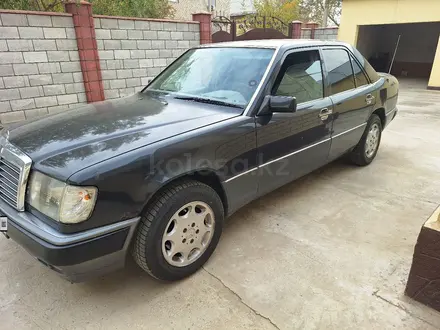 Mercedes-Benz E 260 1989 года за 2 000 000 тг. в Кызылорда – фото 3