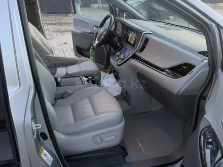 Toyota Sienna 2015 года за 9 500 000 тг. в Атырау – фото 28
