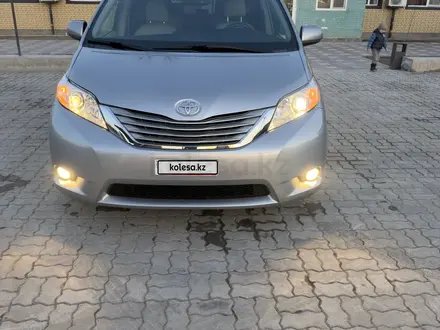 Toyota Sienna 2015 года за 9 500 000 тг. в Атырау – фото 33