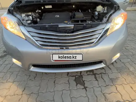 Toyota Sienna 2015 года за 9 500 000 тг. в Атырау – фото 41