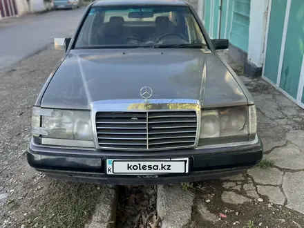 Mercedes-Benz E 300 1988 года за 550 000 тг. в Шымкент