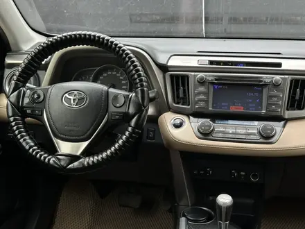 Toyota RAV4 2013 года за 9 500 000 тг. в Актобе – фото 22