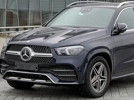 Стекло фары на Mercedes V167, GLE450, GLE63AMG за 125 000 тг. в Астана