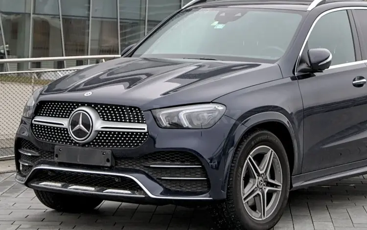 Стекло фары на Mercedes V167, GLE450, GLE63AMG за 125 000 тг. в Астана