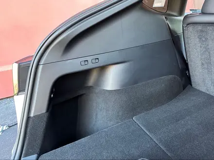Tesla Model Y 2022 года за 18 000 000 тг. в Алматы – фото 16