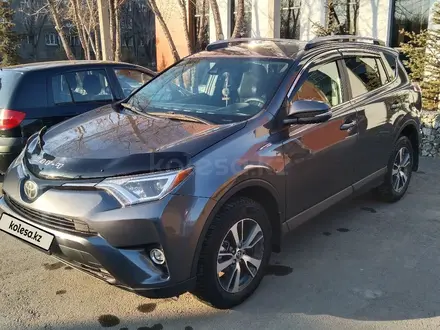 Toyota RAV4 2018 года за 11 100 000 тг. в Усть-Каменогорск – фото 4
