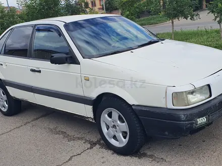 Volkswagen Passat 1993 года за 780 000 тг. в Астана