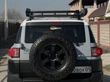 Toyota FJ Cruiser 2008 годаүшін15 100 000 тг. в Алматы – фото 3