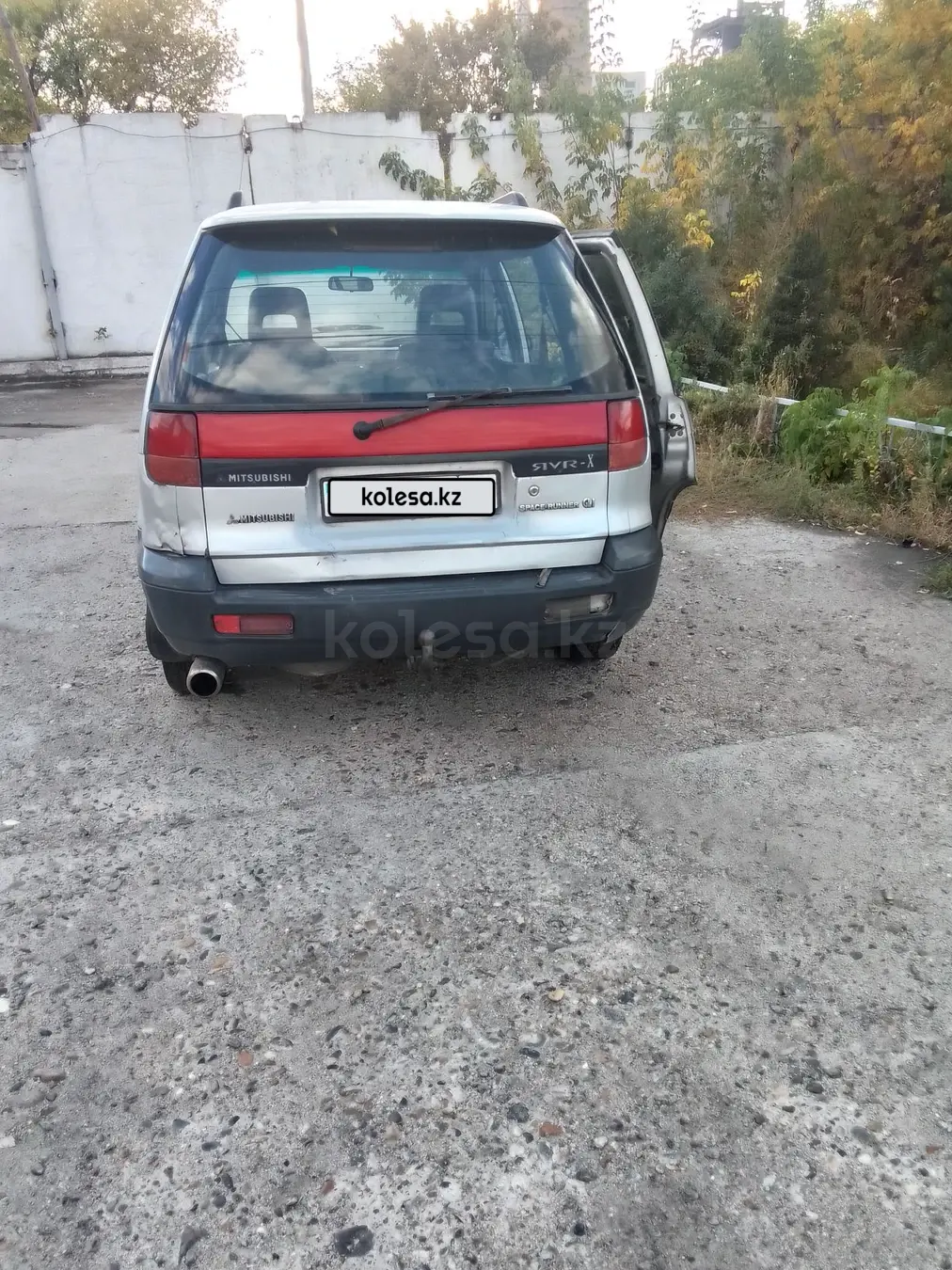 Mitsubishi Space Runner, 1992