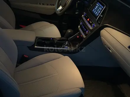 Hyundai Sonata 2019 года за 9 350 000 тг. в Тараз – фото 13