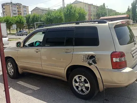 Toyota Highlander 2005 года за 7 800 000 тг. в Алматы – фото 3