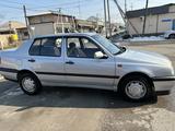 Volkswagen Vento 1993 года за 2 200 000 тг. в Шымкент – фото 5