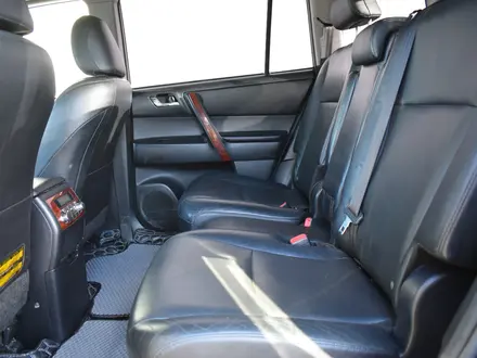 Toyota Highlander 2011 года за 12 400 000 тг. в Атырау – фото 16
