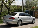Skoda Superb 2012 года за 2 600 000 тг. в Алматы – фото 4