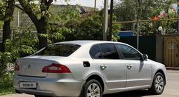 Skoda Superb 2012 года за 2 600 000 тг. в Алматы – фото 4