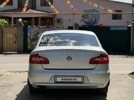 Skoda Superb 2012 года за 2 800 000 тг. в Алматы – фото 6