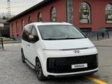 Hyundai Staria 2022 года за 17 500 000 тг. в Алматы – фото 3