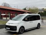 Hyundai Staria 2022 года за 17 500 000 тг. в Алматы