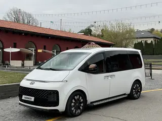 Hyundai Staria, 2022