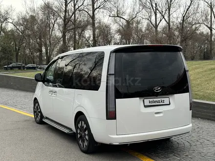 Hyundai Staria 2022 года за 17 500 000 тг. в Алматы – фото 6
