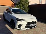 Lexus RX 350 2022 года за 33 000 000 тг. в Атырау – фото 2