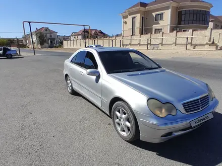 Mercedes-Benz C 240 2002 года за 3 800 000 тг. в Алматы – фото 10