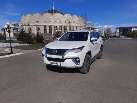 Toyota Fortuner 2017 года за 16 500 000 тг. в Уральск – фото 2