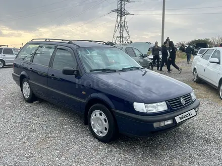 Volkswagen Passat 1994 года за 3 000 000 тг. в Шымкент