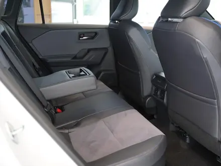 Toyota RAV4 Style HEV 2026 года за 26 390 000 тг. в Кокшетау – фото 9