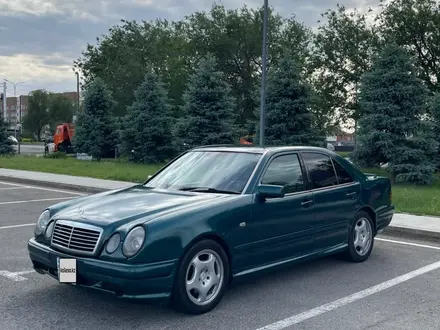 Mercedes-Benz E 320 1996 года за 1 800 000 тг. в Алматы – фото 3