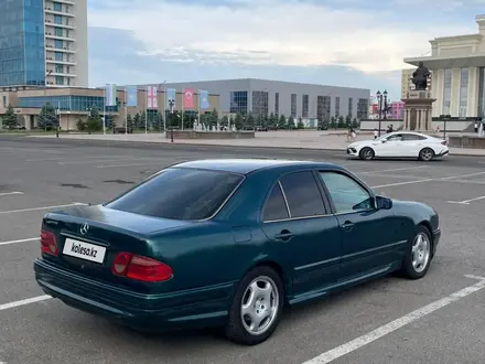 Mercedes-Benz E 320 1996 года за 1 800 000 тг. в Алматы – фото 6