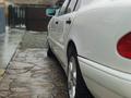 Mercedes-Benz E 200 1996 годаүшін2 900 000 тг. в Карабалык (Карабалыкский р-н) – фото 3