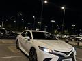 Toyota Camry 2020 года за 11 350 000 тг. в Шымкент