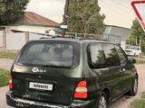 Kia Carnival 1999 года за 750 000 тг. в Алматы – фото 3