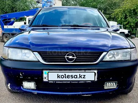 Opel Vectra 1997 года за 1 400 000 тг. в Караганда – фото 3